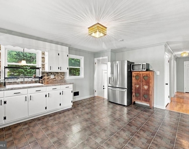 805 Pennsylvania Avenue - Photo Thumbnail 19