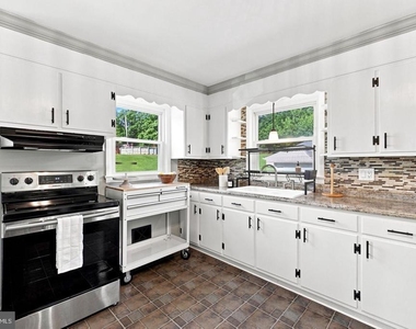805 Pennsylvania Avenue - Photo Thumbnail 18