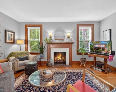 420 W Cork Street - Photo Thumbnail 9