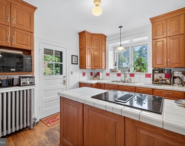 420 W Cork Street - Photo Thumbnail 20