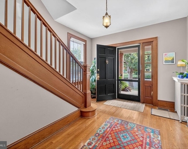 420 W Cork Street - Photo Thumbnail 17