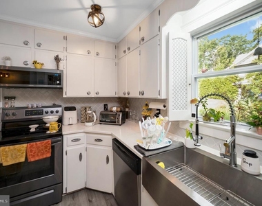 1001 Clearview Avenue - Photo Thumbnail 36