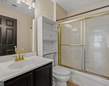 2033 Germander Way - Photo Thumbnail 43