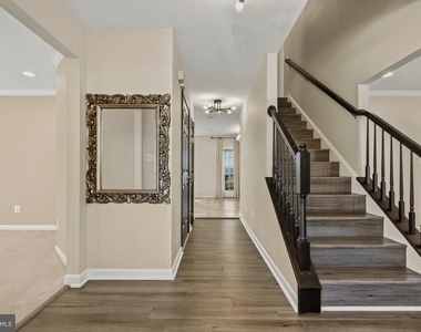 2033 Germander Way - Photo Thumbnail 3