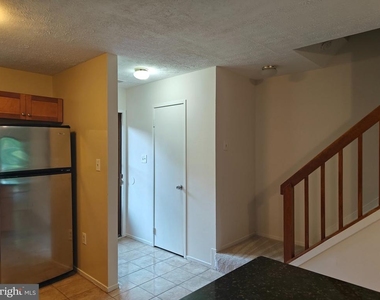 15245 Coachman Terrace - Photo Thumbnail 6