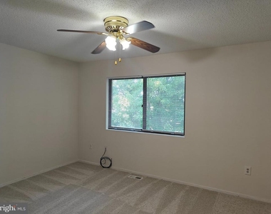 15245 Coachman Terrace - Photo Thumbnail 11