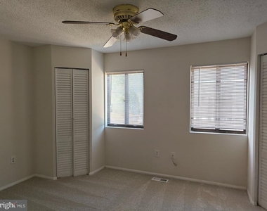 15245 Coachman Terrace - Photo Thumbnail 14