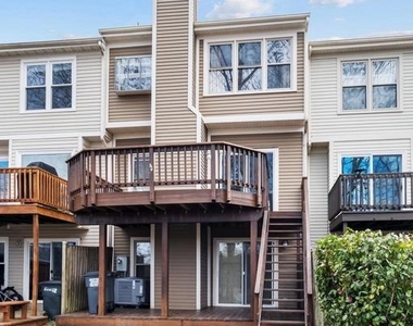 11513 Hill Meade Lane - Photo Thumbnail 35