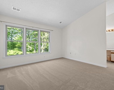 11513 Hill Meade Lane - Photo Thumbnail 19
