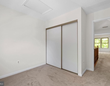 11513 Hill Meade Lane - Photo Thumbnail 28