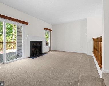 11513 Hill Meade Lane - Photo Thumbnail 12