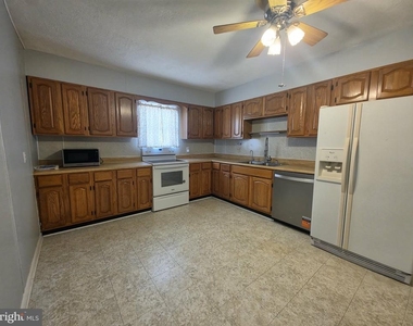 1457 Oak Park Road - Photo Thumbnail 2