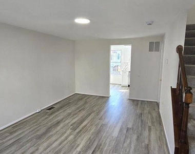 15 Asbury Way - Photo Thumbnail 2