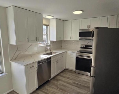 15 Asbury Way - Photo Thumbnail 8