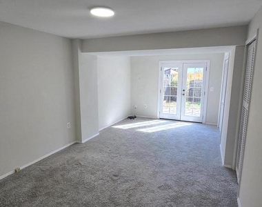15 Asbury Way - Photo Thumbnail 17