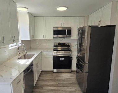15 Asbury Way - Photo Thumbnail 7