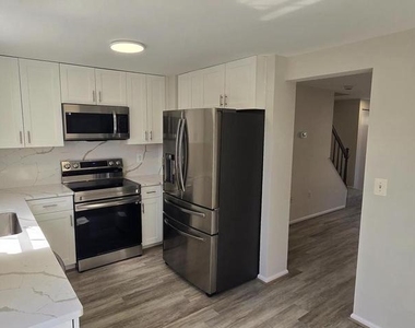 15 Asbury Way - Photo Thumbnail 6