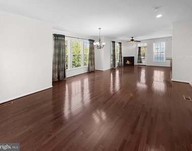 22647 Vienna Green Terrace - Photo Thumbnail 12