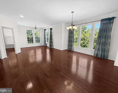 22647 Vienna Green Terrace - Photo Thumbnail 9