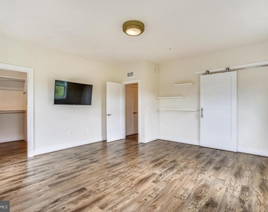 20569 Milbridge Terrace - Photo Thumbnail 12