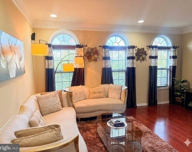 23086 Weybridge Square - Photo Thumbnail 5
