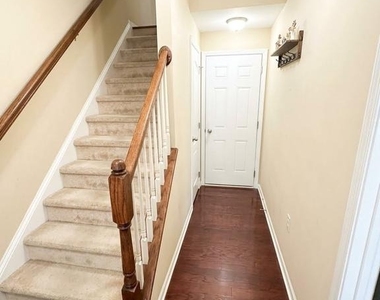 23086 Weybridge Square - Photo Thumbnail 2