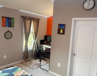 23086 Weybridge Square - Photo Thumbnail 11