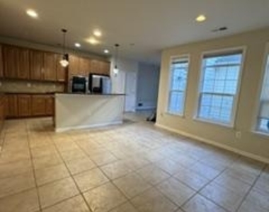 19378 Coppermine Square - Photo Thumbnail 11