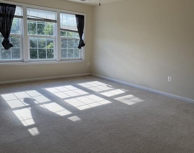 19378 Coppermine Square - Photo Thumbnail 16