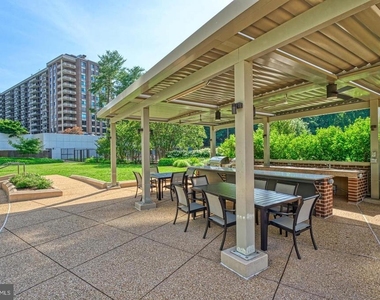 1800 Old Meadow Road - Photo Thumbnail 28