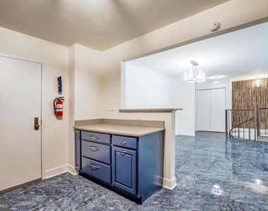 1800 Old Meadow Road - Photo Thumbnail 5