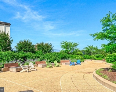1800 Old Meadow Road - Photo Thumbnail 30