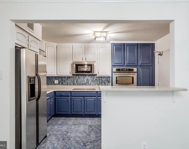 1800 Old Meadow Road - Photo Thumbnail 6