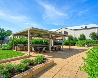 1800 Old Meadow Road - Photo Thumbnail 32