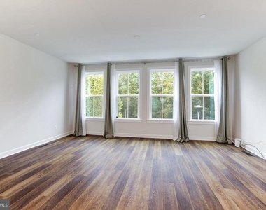 13036 Hattontown Square - Photo Thumbnail 22