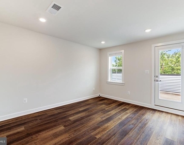 13036 Hattontown Square - Photo Thumbnail 46