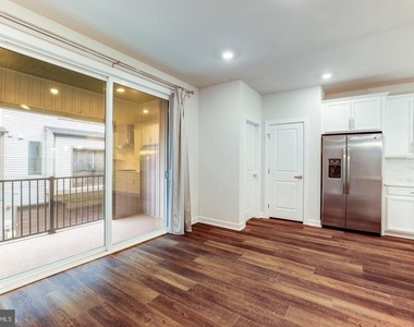 13036 Hattontown Square - Photo Thumbnail 13