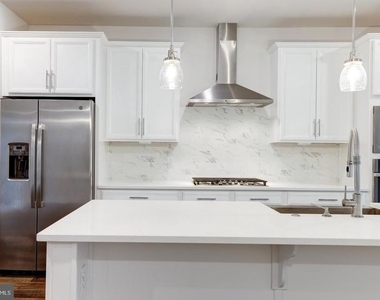 13036 Hattontown Square - Photo Thumbnail 14