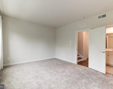 13036 Hattontown Square - Photo Thumbnail 42