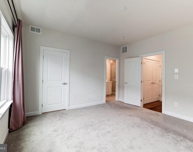 13036 Hattontown Square - Photo Thumbnail 35