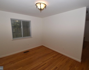 1436 Greenmont - Photo Thumbnail 19
