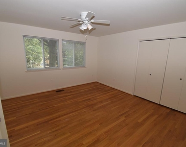 1436 Greenmont - Photo Thumbnail 13
