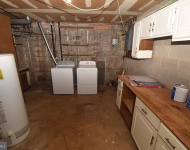 1436 Greenmont - Photo Thumbnail 6