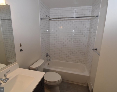 1436 Greenmont - Photo Thumbnail 12