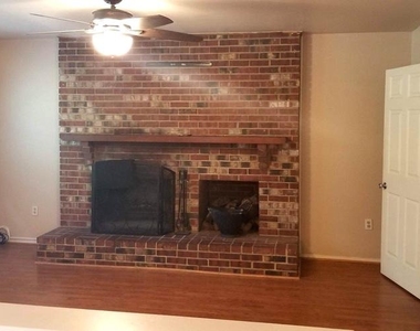 12815 Point Pleasant Drive - Photo Thumbnail 5