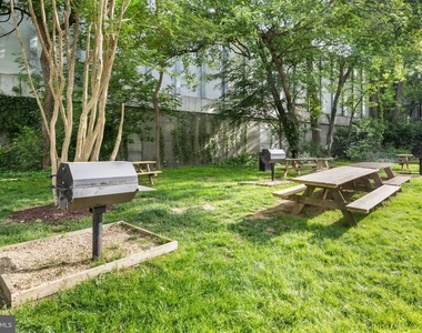 3175 Summit Square Drive - Photo Thumbnail 30