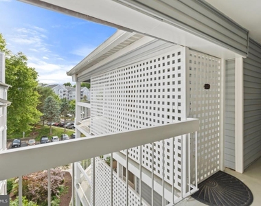 3175 Summit Square Drive - Photo Thumbnail 22