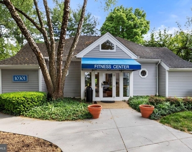 3175 Summit Square Drive - Photo Thumbnail 25