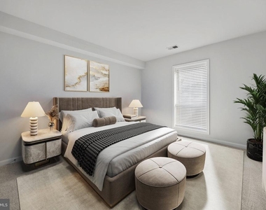 3175 Summit Square Drive - Photo Thumbnail 13
