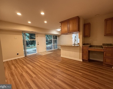 4937 Americana Drive - Photo Thumbnail 6